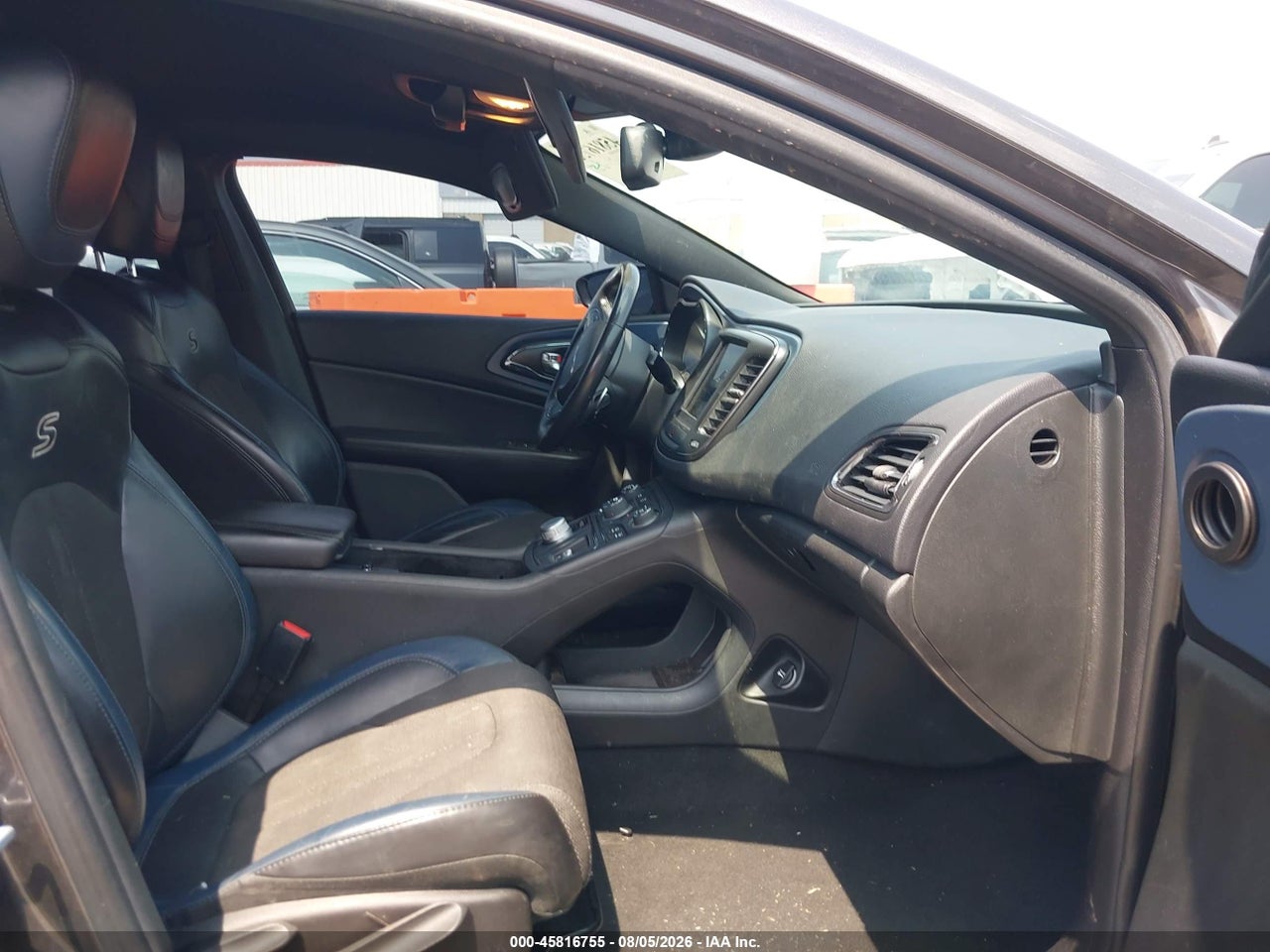 2016 CHRYSLER 200 S · 5/12