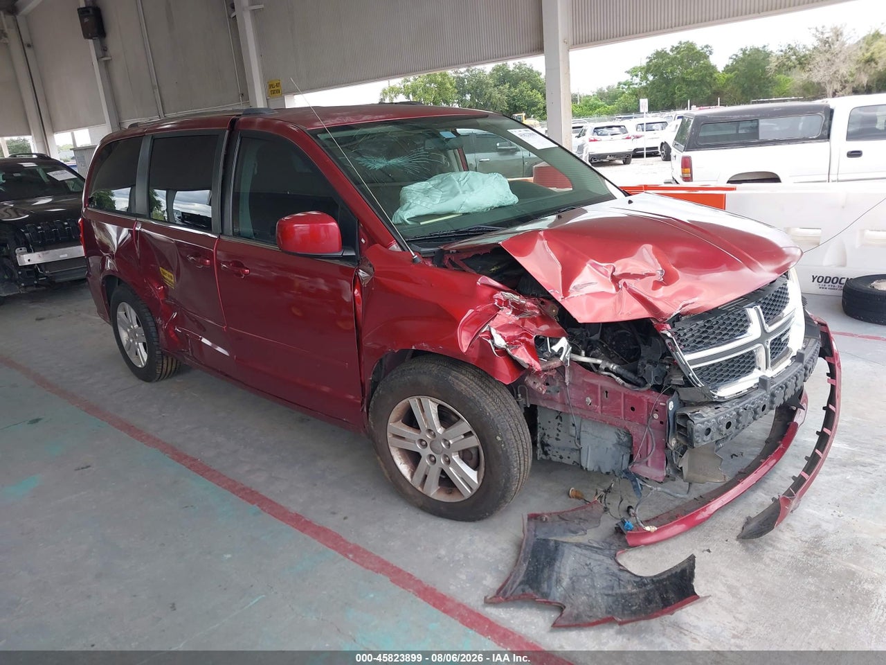 2011 DODGE GRAND CARAVAN CREW