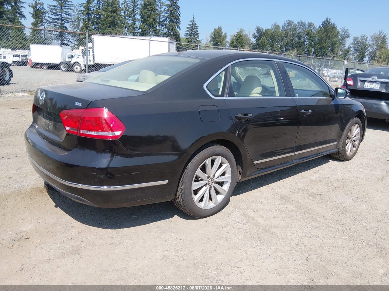 2012 VOLKSWAGEN PASSAT 2.5L SEL · 4/12