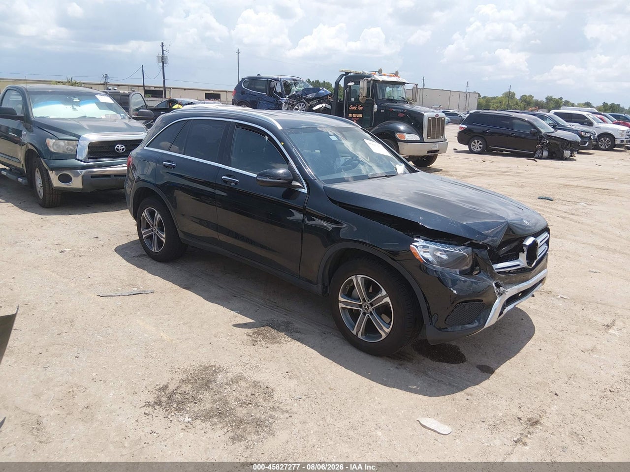 WDC0G4JB6KV****** · 2019 MERCEDES-BENZ GLC 300