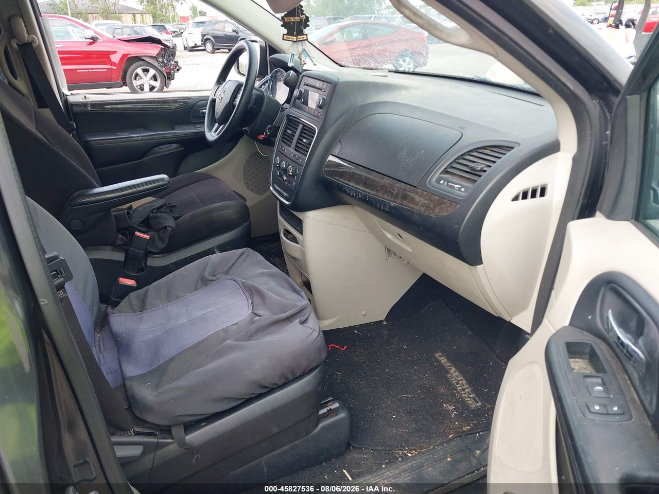 2011 DODGE GRAND CARAVAN EXPRESS · 5/12