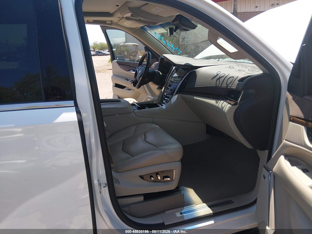 2017 CADILLAC ESCALADE LUXURY · 5/12