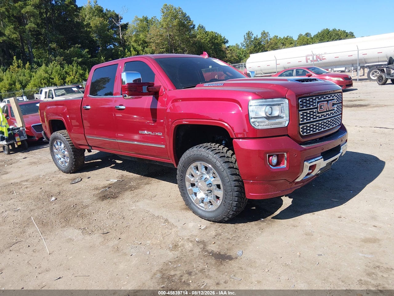1GT12SEY2KF****** · 2019 GMC SIERRA 2500HD DENALI