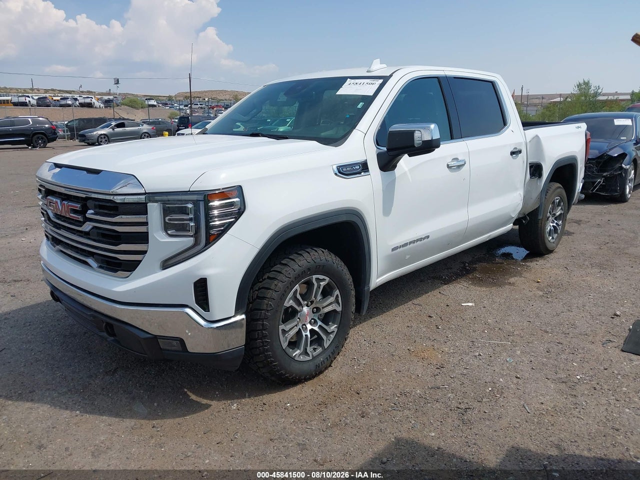 2025 GMC SIERRA 1500 4WD  SHORT BOX SLT · 2/12