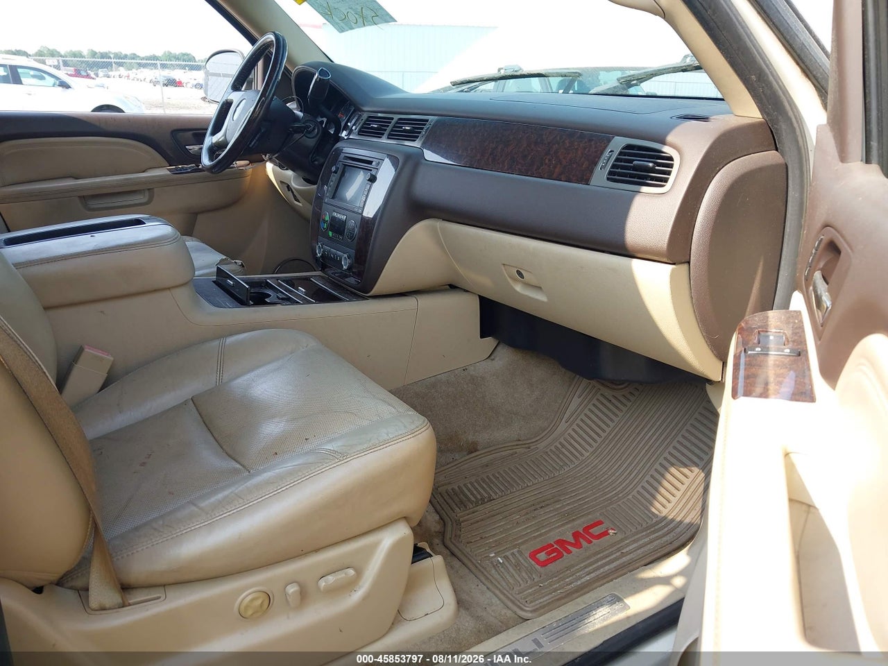 2010 GMC YUKON DENALI · 5/12