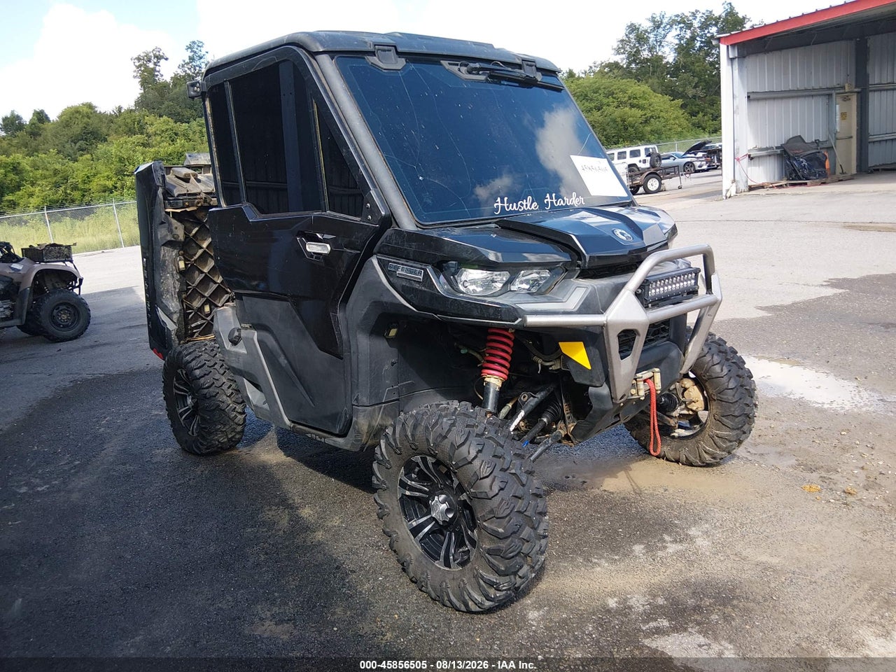 3JBUVAX45P****** · 2023 CAN-AM DEFENDER LIMITED CAB HD10