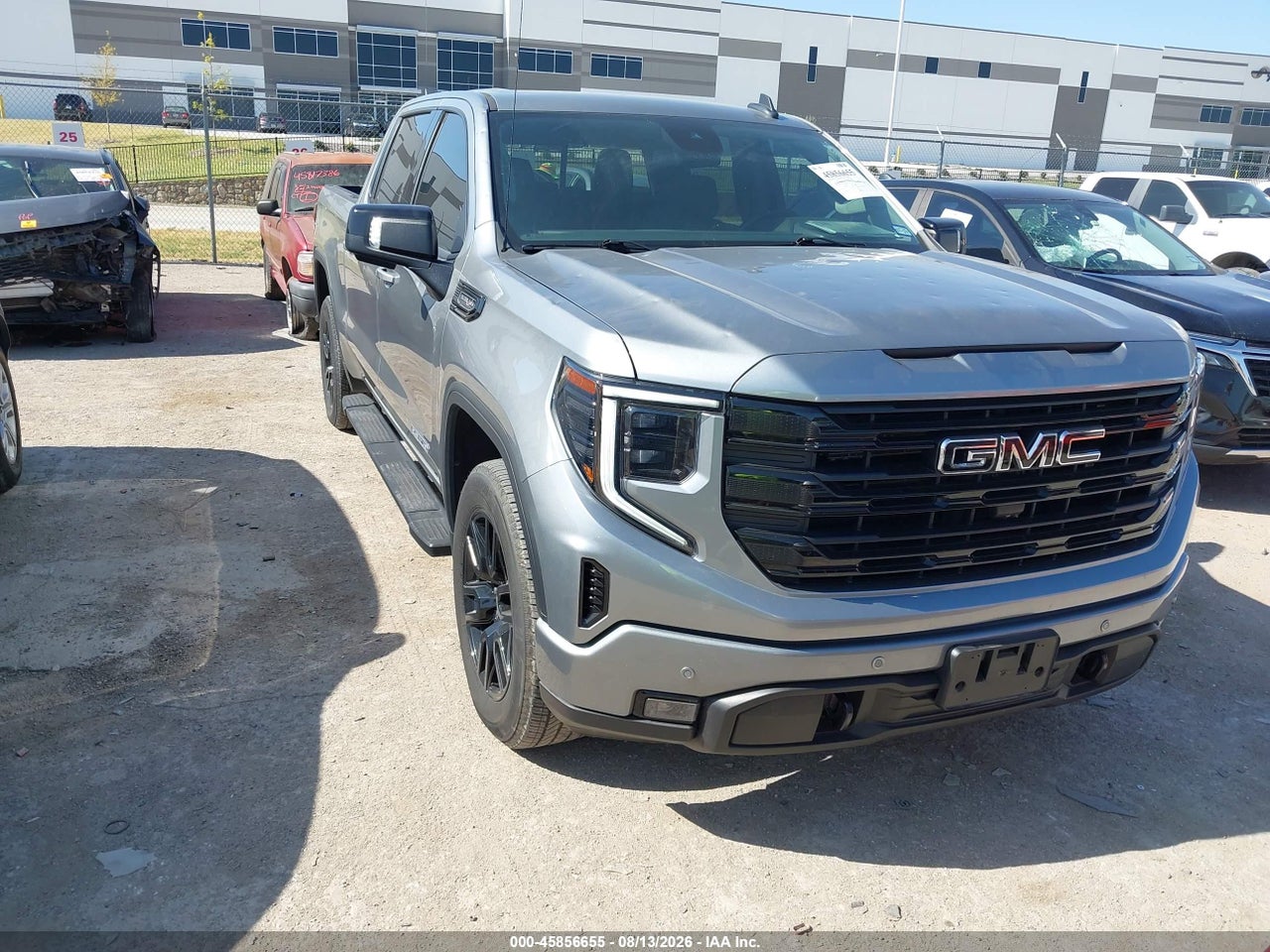 2025 GMC SIERRA 1500 2WD  SHORT BOX ELEVATION