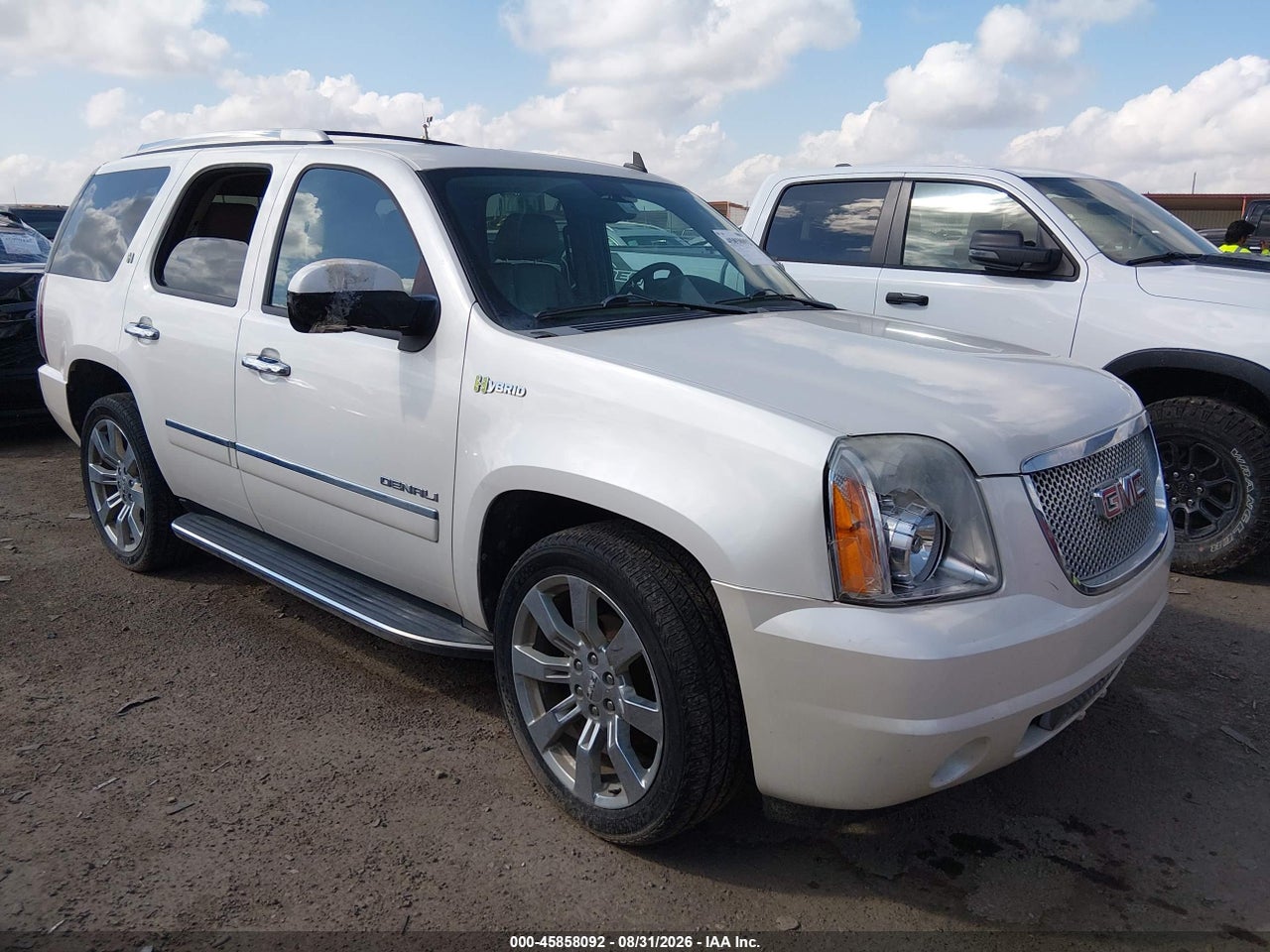 1GKS2GEJ1BR****** · 2011 GMC YUKON HYBRID DENALI