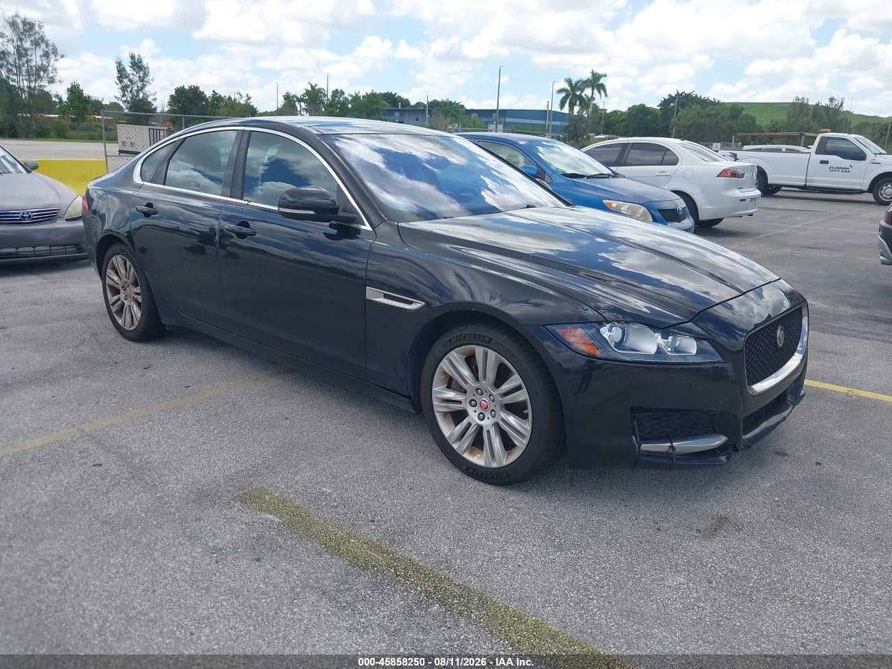 2017 JAGUAR XF 35T PREMIUM
