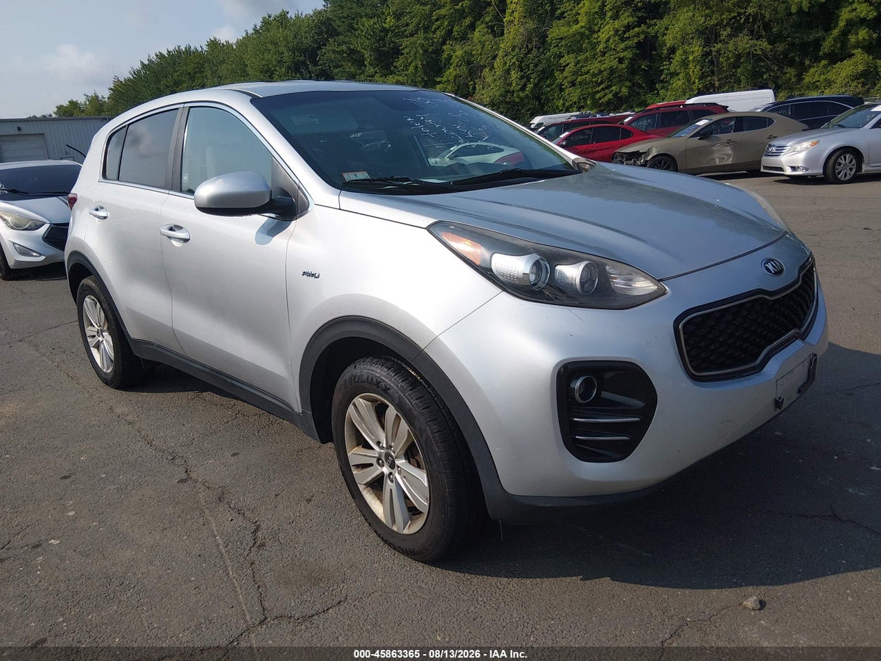 KNDPMCAC8J7****** · 2018 KIA SPORTAGE LX