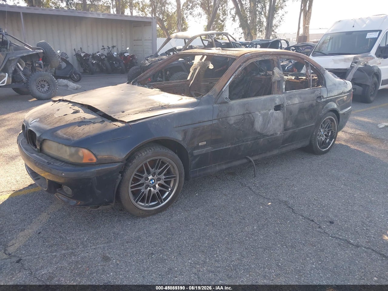 2001 BMW M5 · 2/12