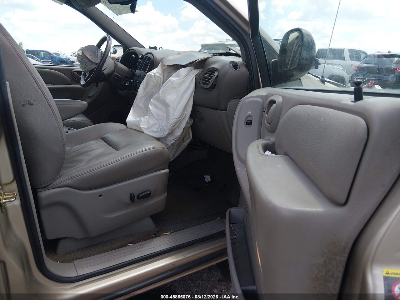 2003 CHRYSLER TOWN &amp; COUNTRY LXI · 5/12