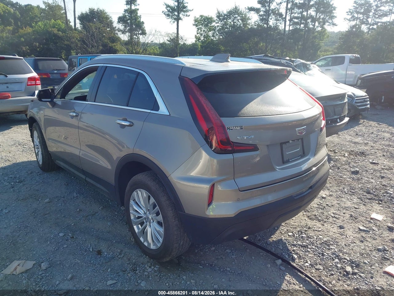 2024 CADILLAC XT4 FWD LUXURY · 3/12