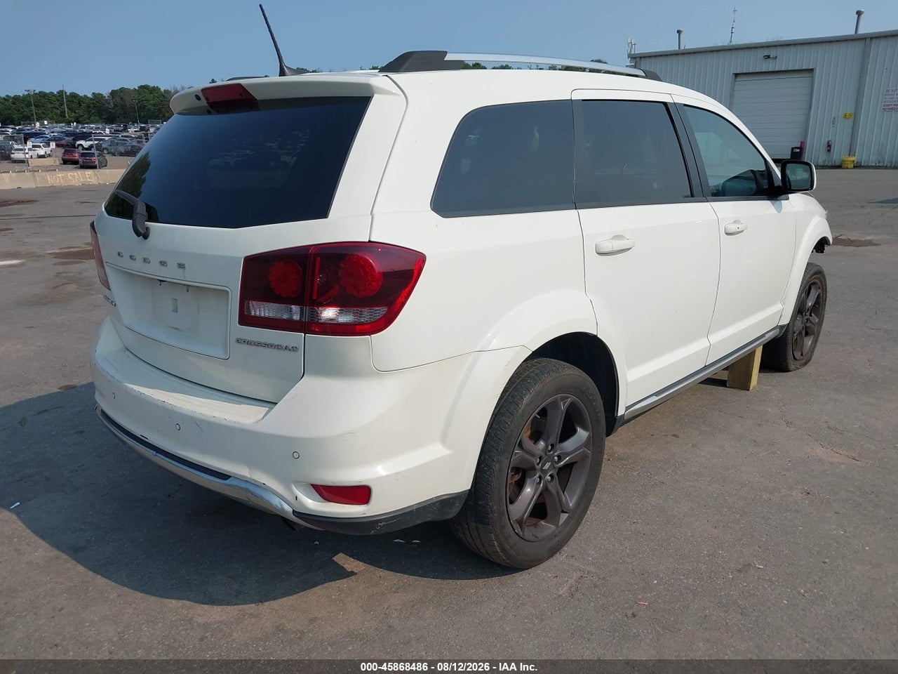 2020 DODGE JOURNEY CROSSROAD · 4/12