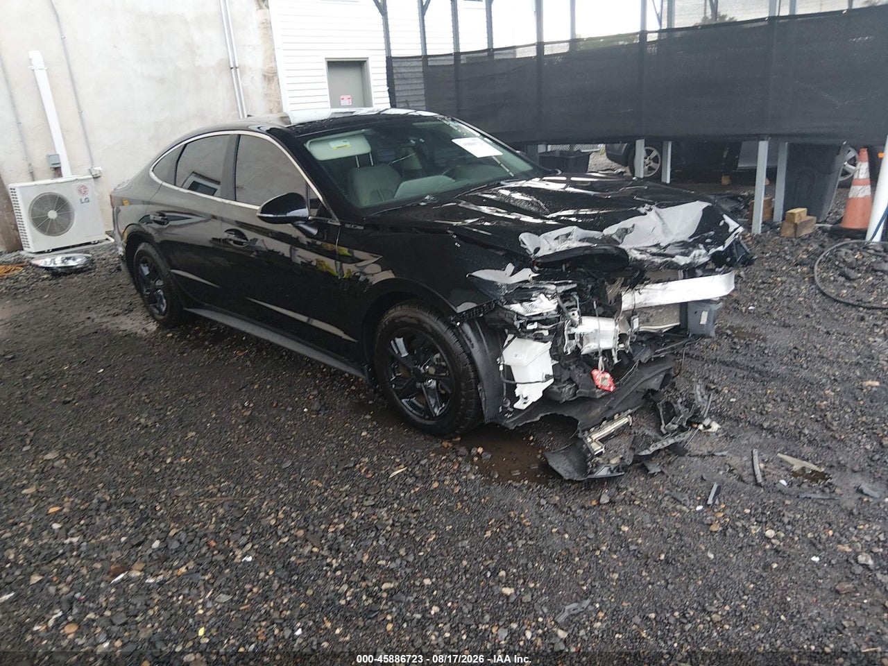 2022 HYUNDAI SONATA SE · 1/12