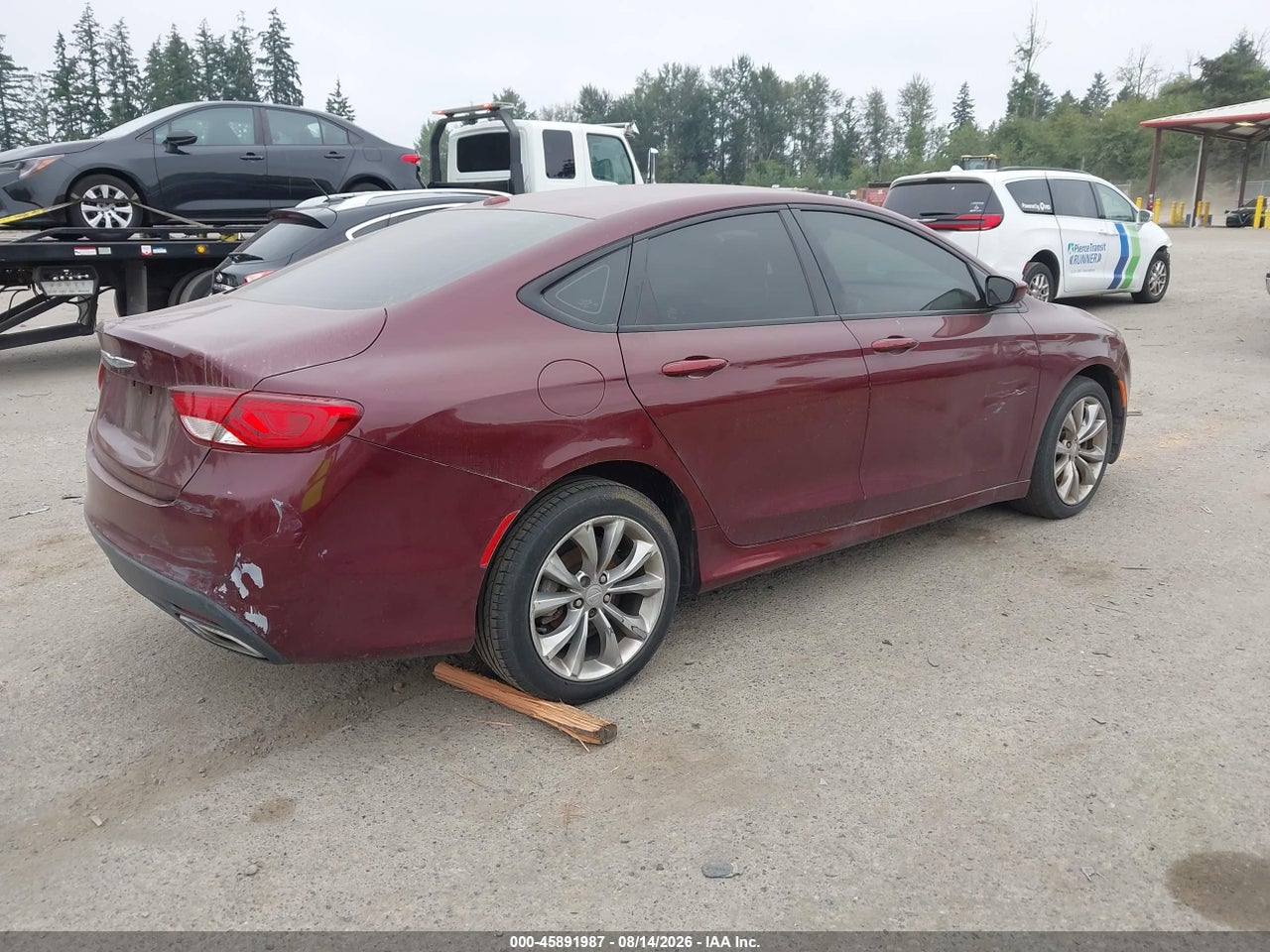 2015 CHRYSLER 200 S · 4/12