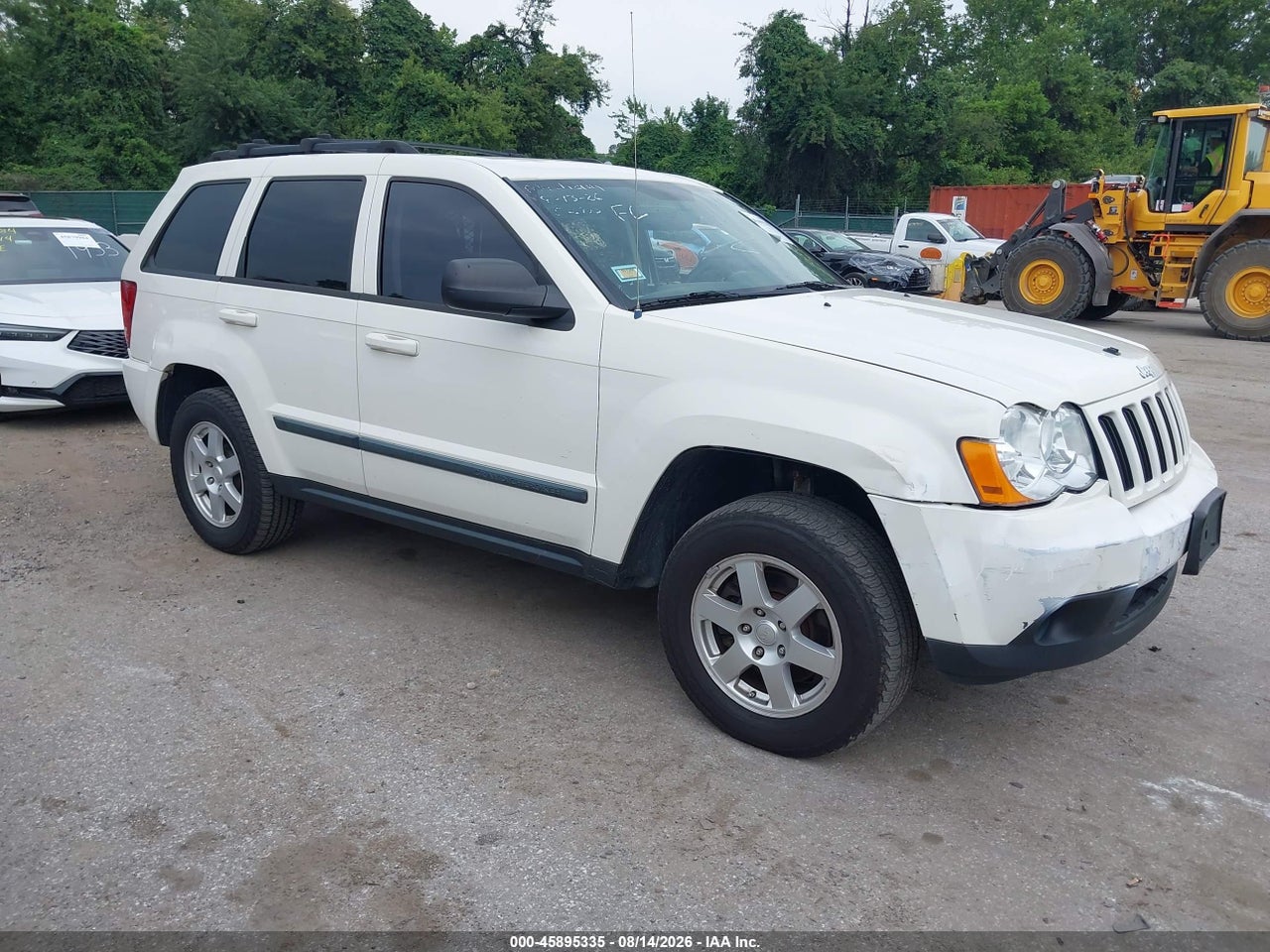 1J8GR48K79C****** · 2009 JEEP GRAND CHEROKEE LAREDO