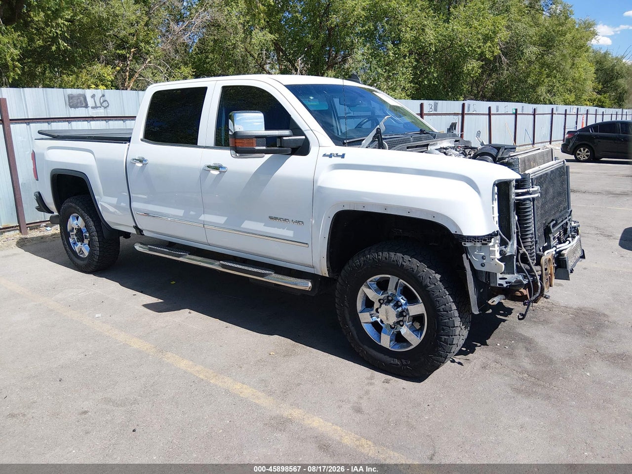 1GT12TEY0JF****** · 2018 GMC SIERRA 2500HD SLT