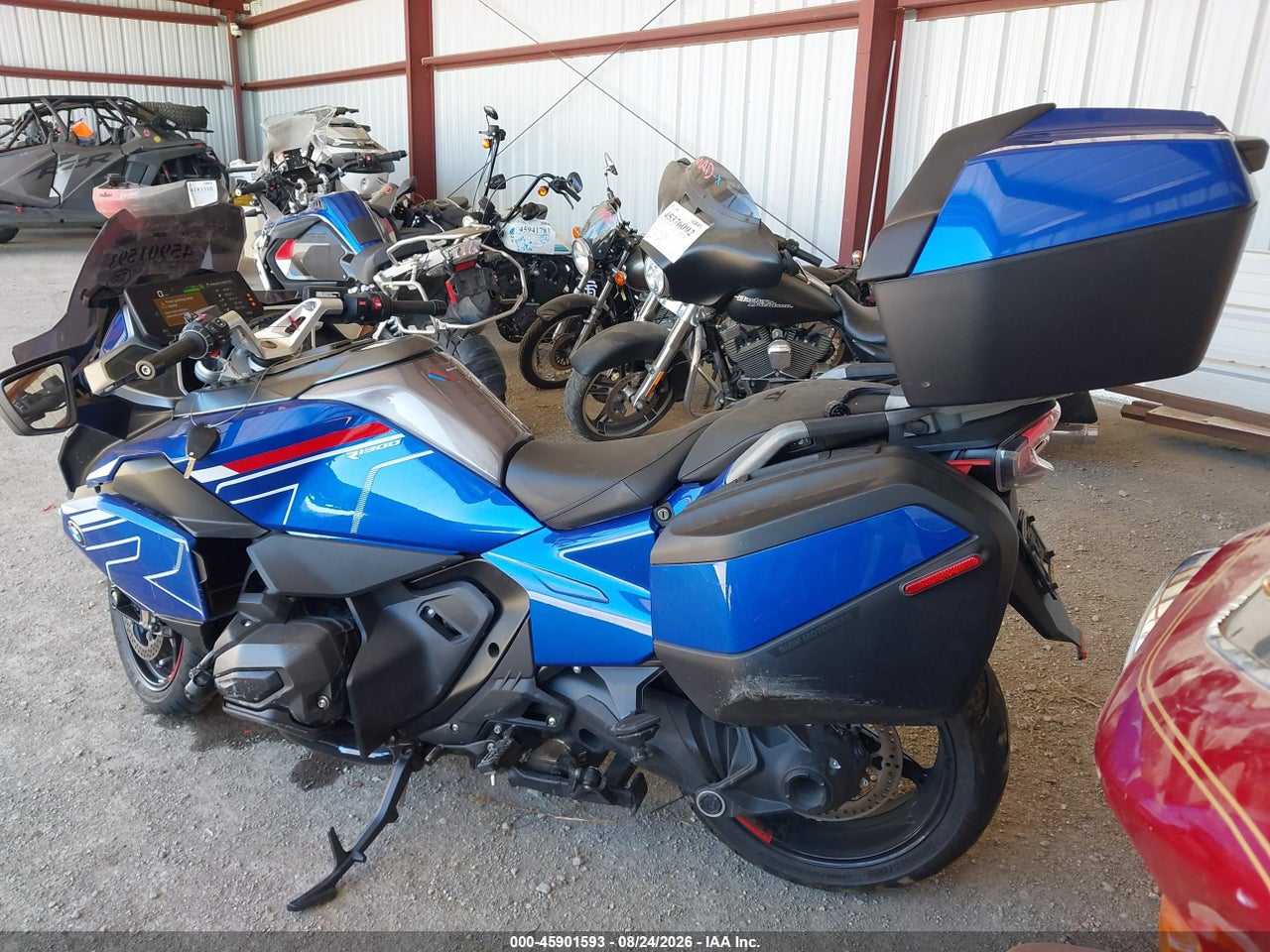 2026 BMW R 1300 RT/RT-P · 3/12