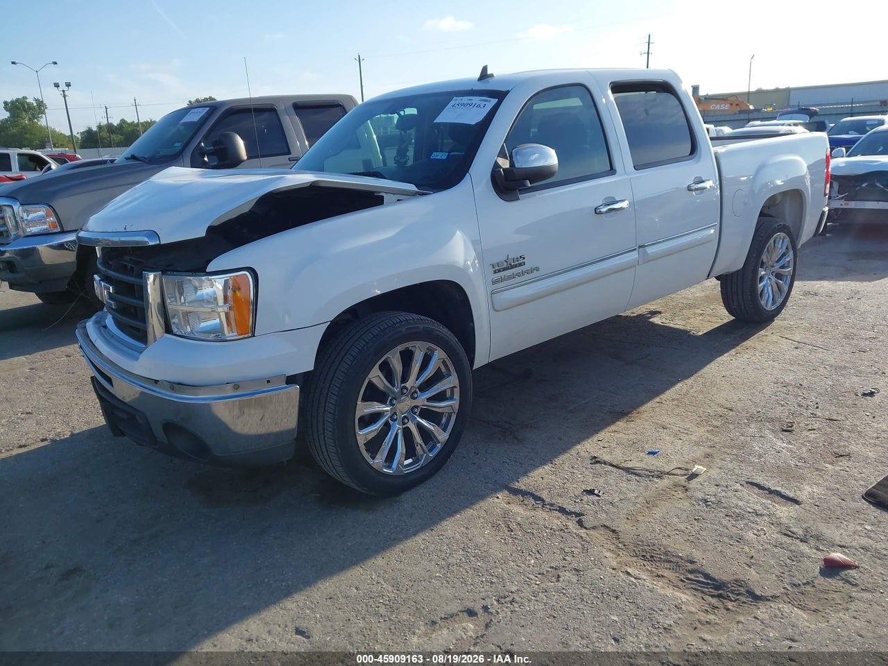 2010 GMC SIERRA 1500 SLE · 2/12