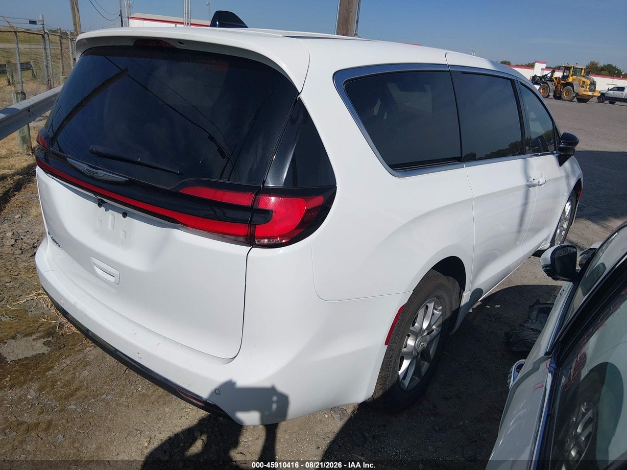 2026 CHRYSLER PACIFICA SELECT · 4/12