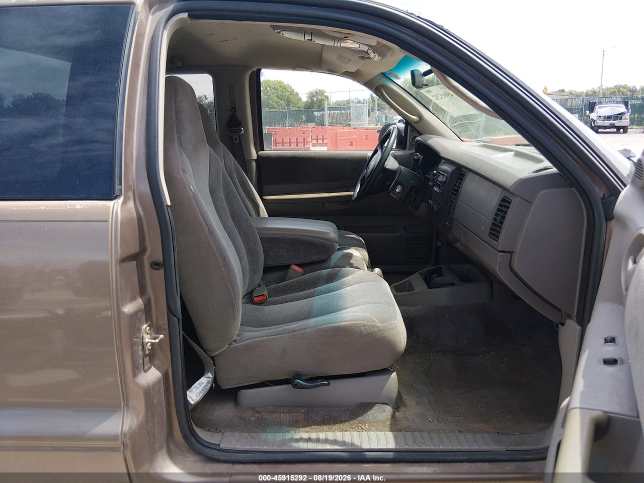 2001 DODGE DAKOTA SLT/SPORT · 5/12