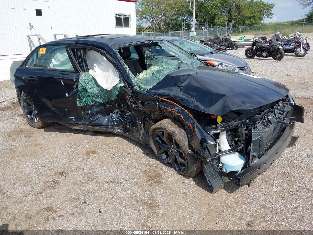 2C3CCABGXPH****** · 2023 CHRYSLER 300 300S