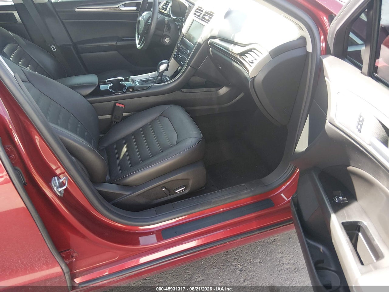 2016 FORD FUSION SE · 5/11