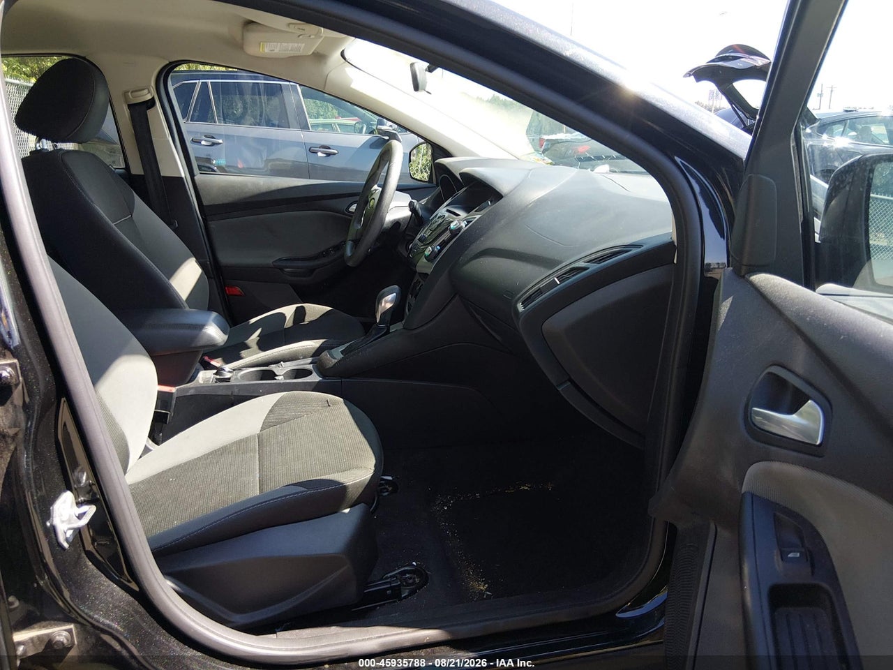 2014 FORD FOCUS SE · 5/12