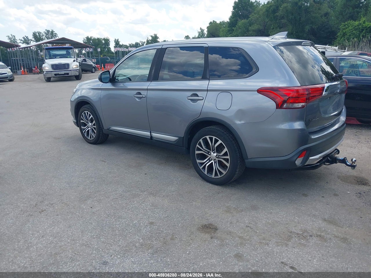 2018 MITSUBISHI OUTLANDER ES · 3/12