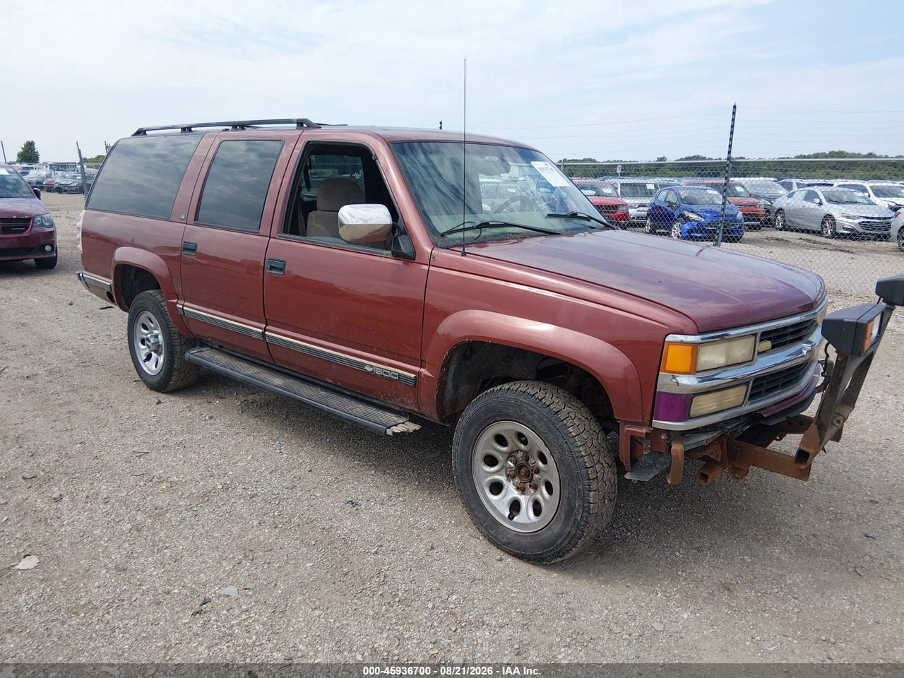 3GNFK16R4XG****** · 1999 CHEVROLET SUBURBAN 1500 LT