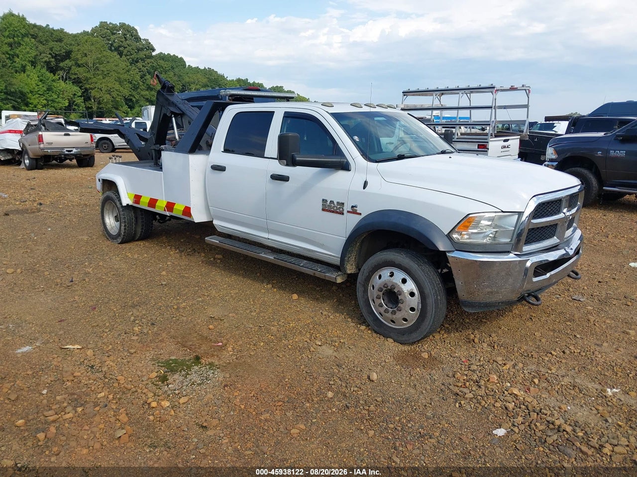 3C7WRNFL1HG****** · 2017 RAM 5500 CHASSIS TRADESMAN/SLT/LARAMIE