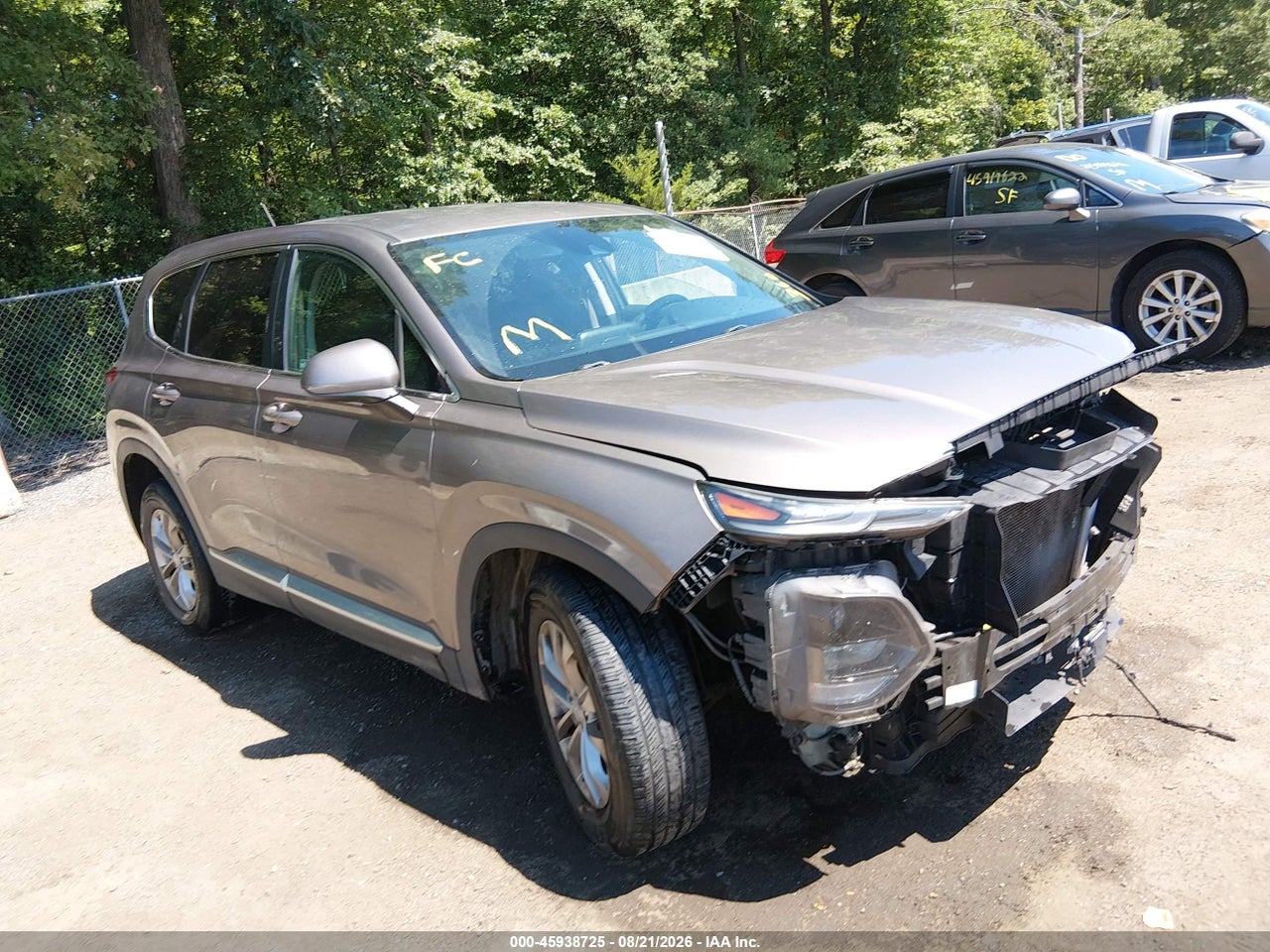 5NMS23AD2KH****** · 2019 HYUNDAI SANTA FE SE