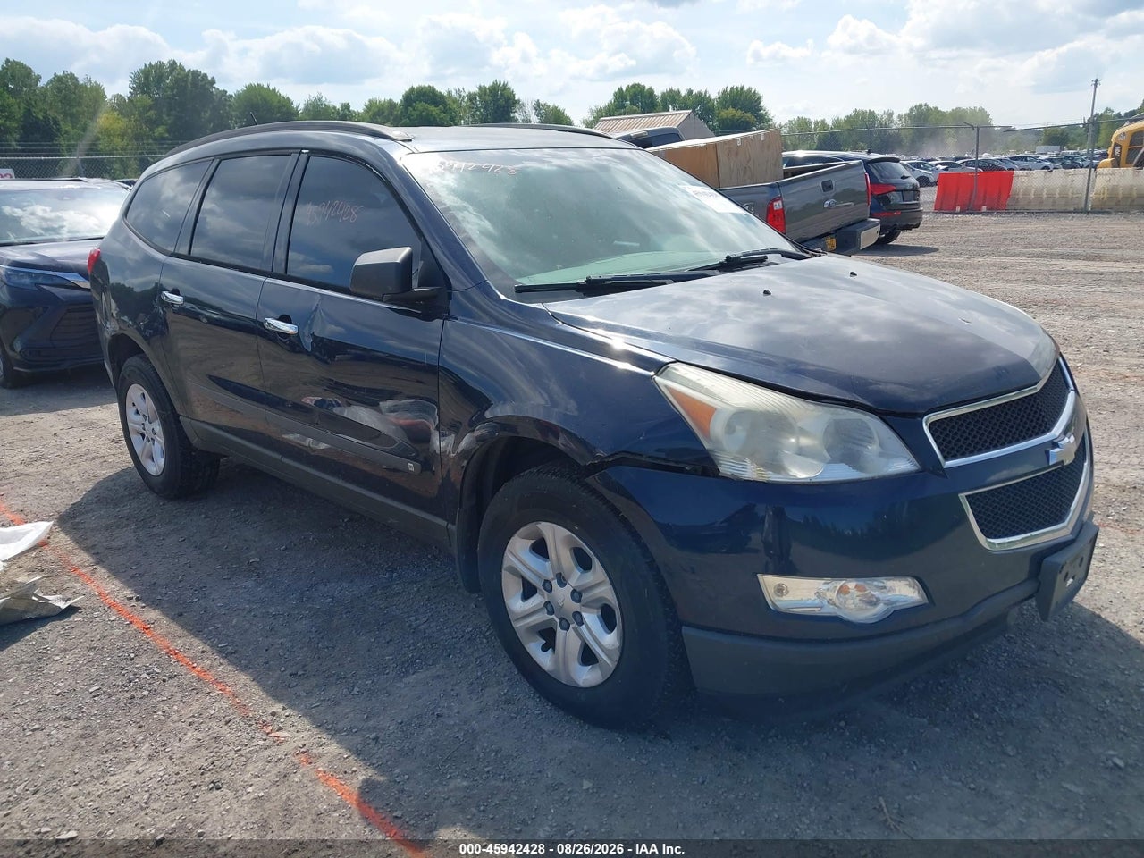 1GNLVEEDXAS****** · 2010 CHEVROLET TRAVERSE LS