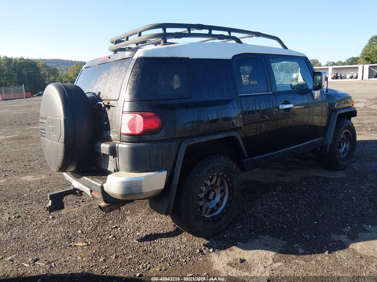 2007 TOYOTA FJ CRUISER   · 4/12