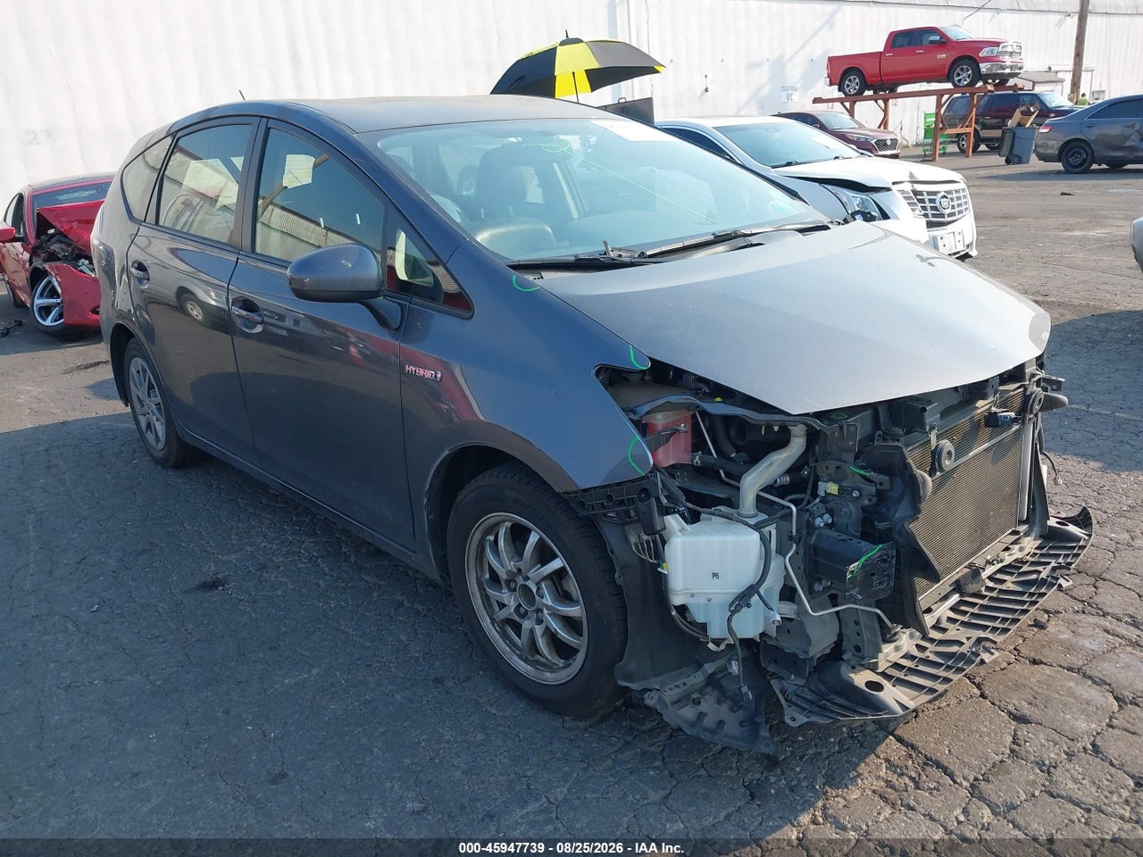 2016 Toyota Prius v (+)