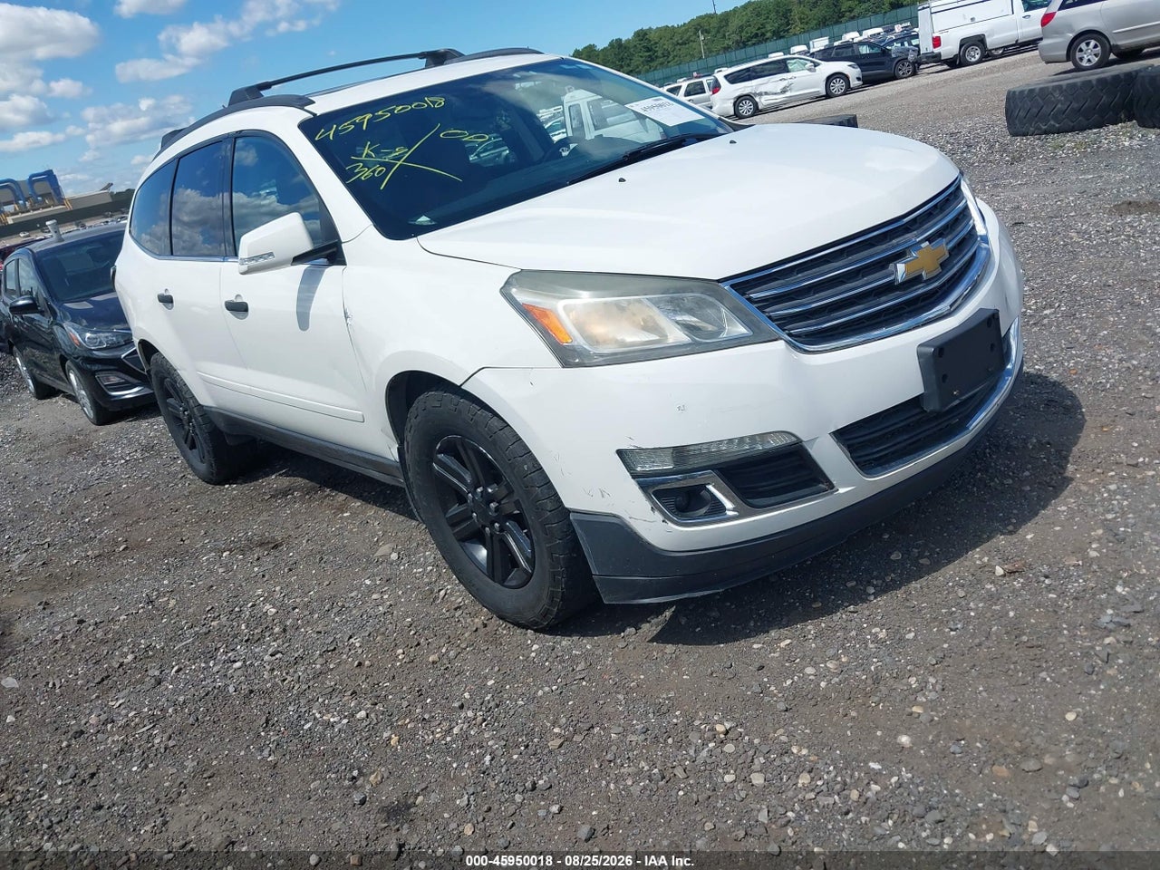 1GNKVHKD9FJ****** · 2015 CHEVROLET TRAVERSE 2LT