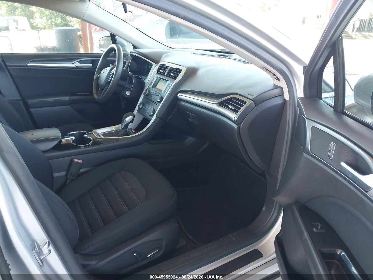 2016 FORD FUSION SE · 5/11