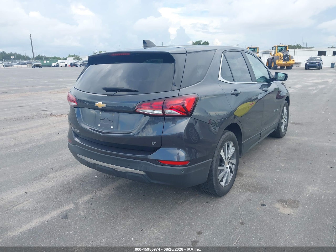 2023 CHEVROLET EQUINOX FWD LT · 4/12