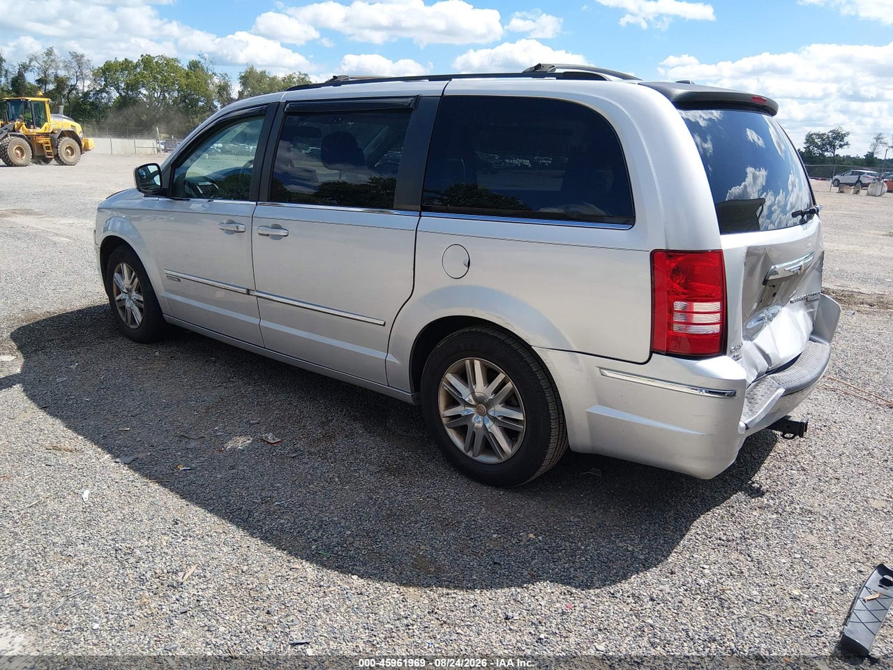 2010 CHRYSLER TOWN &amp; COUNTRY TOURING · 3/12