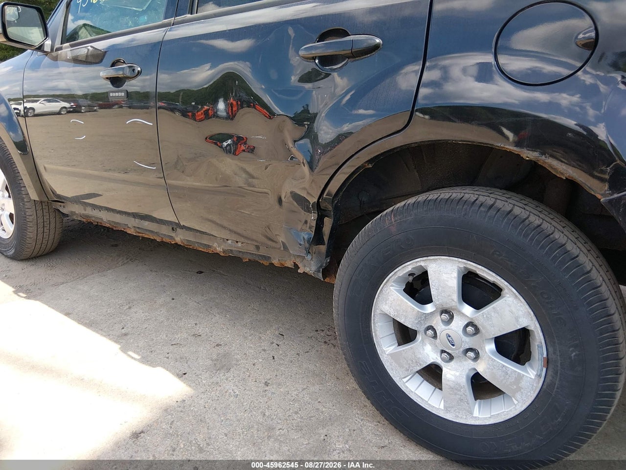 2010 FORD ESCAPE LIMITED · 6/12