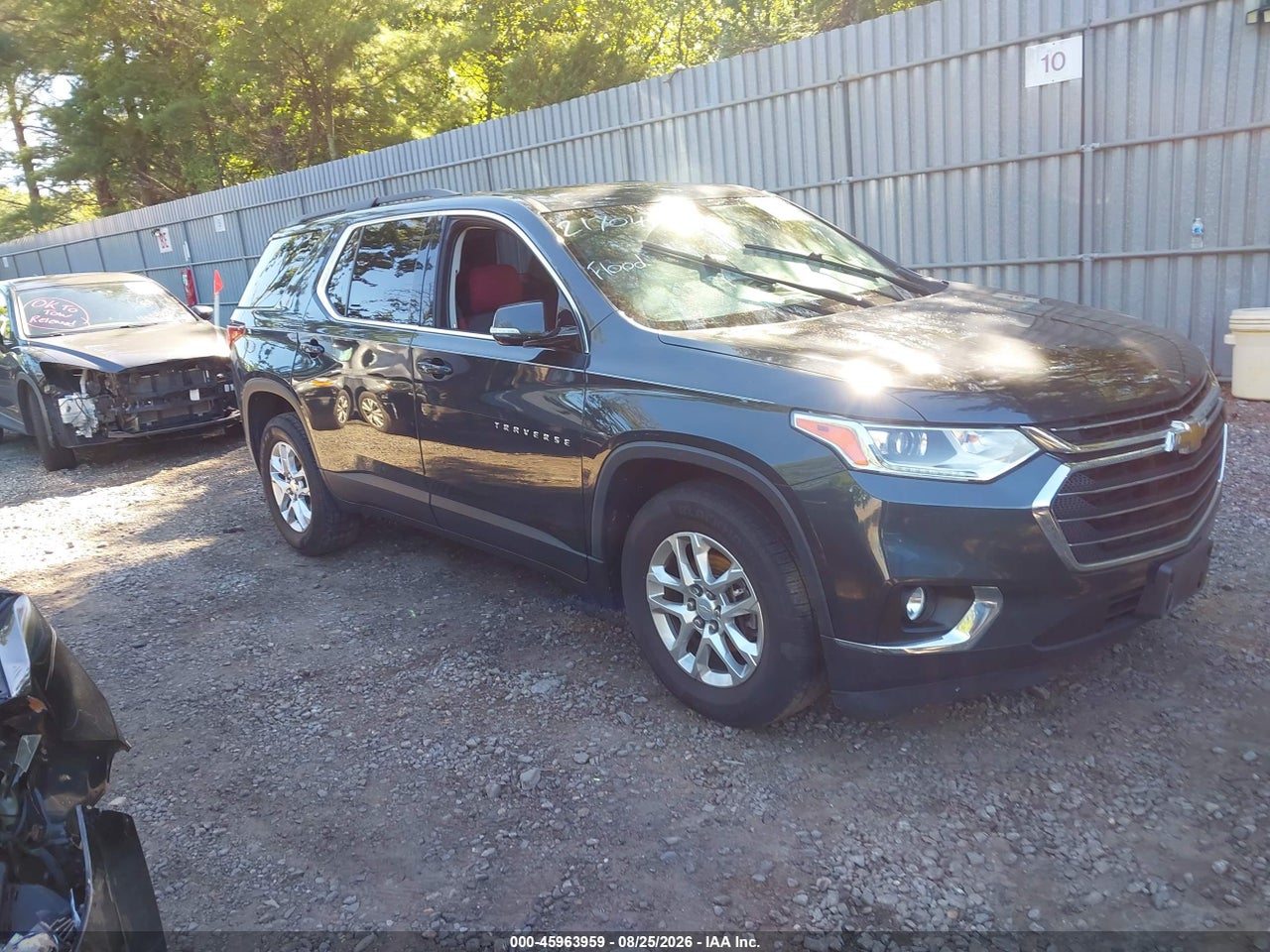 1GNEVGKW1KJ****** · 2019 CHEVROLET TRAVERSE 1LT