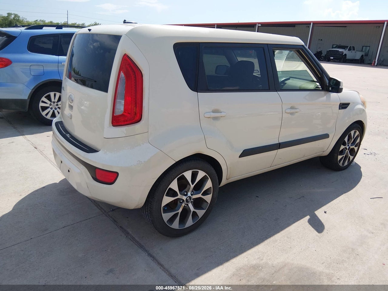 2013 KIA SOUL ! · 4/12