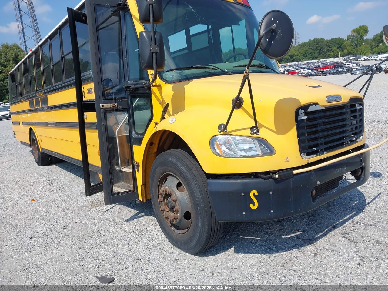4UZABRDJ89C****** · 2009 FREIGHTLINER CHASSIS B2B