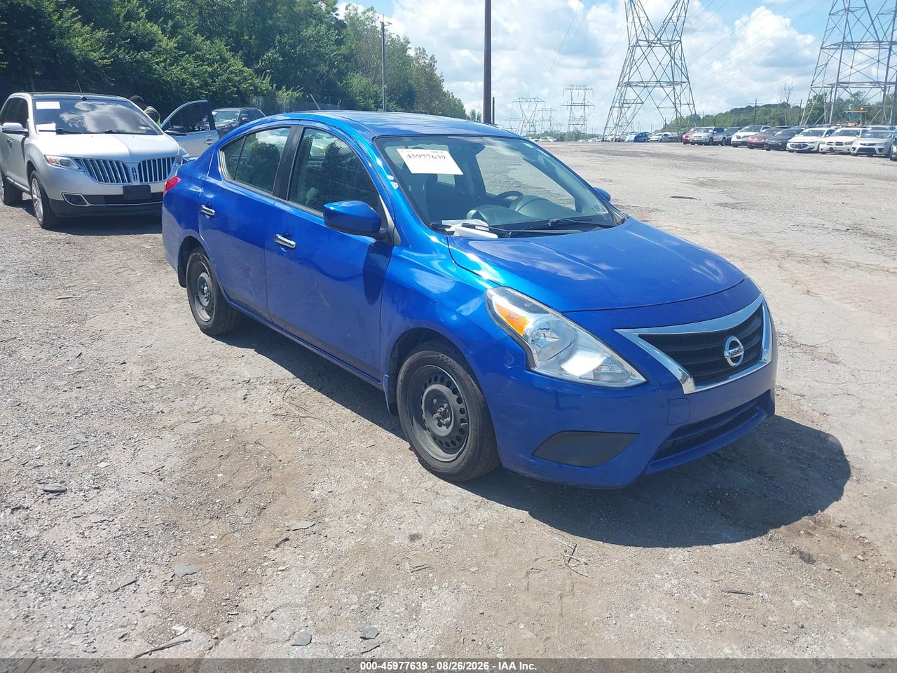 3N1CN7AP5HL****** · 2017 NISSAN VERSA 1.6 SV