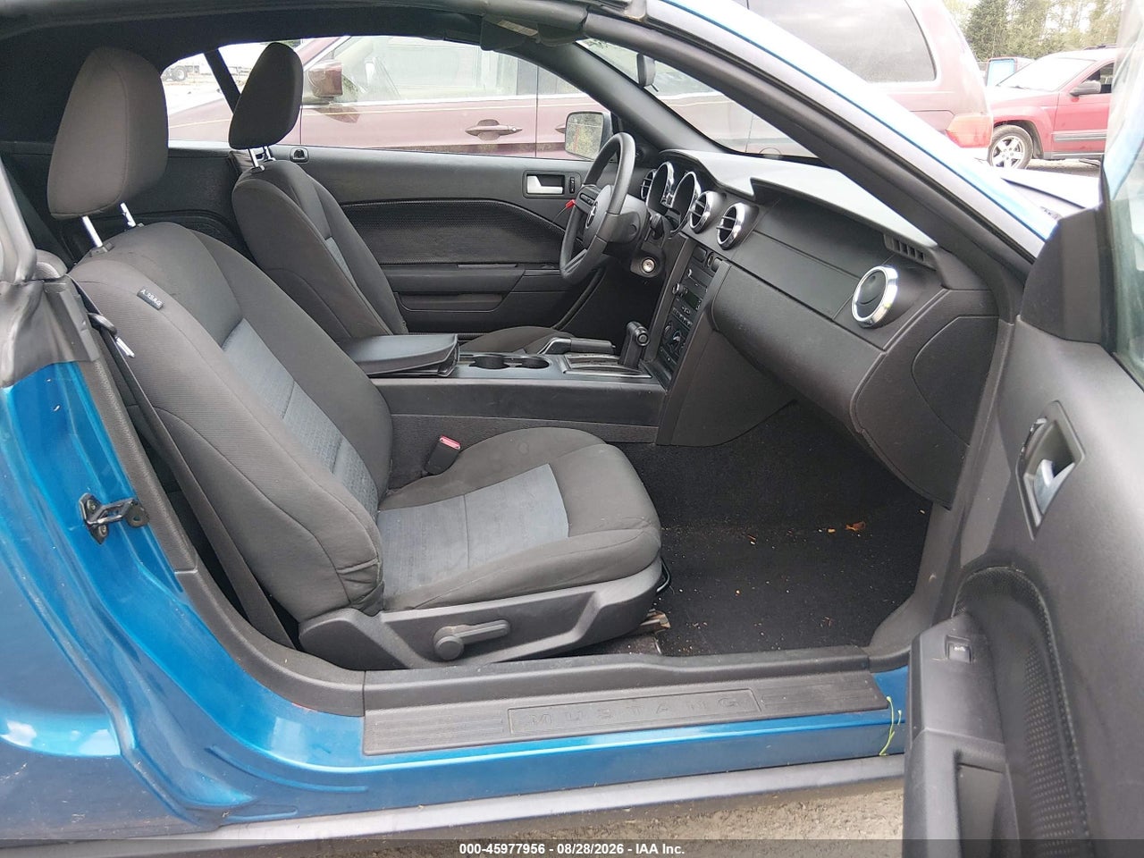 2008 FORD MUSTANG V6 DELUXE/V6 PREMIUM · 5/11