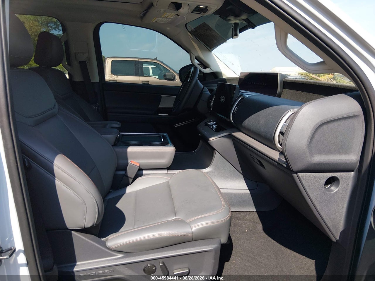 2025 FORD EXPEDITION ACTIVE · 5/12