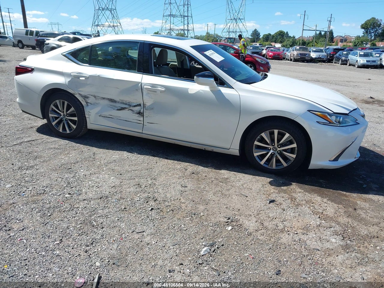 2019 Lexus ES