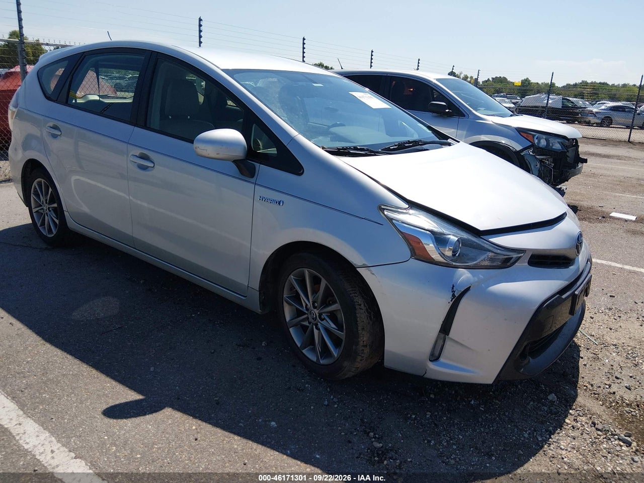2016 Toyota Prius v (+)