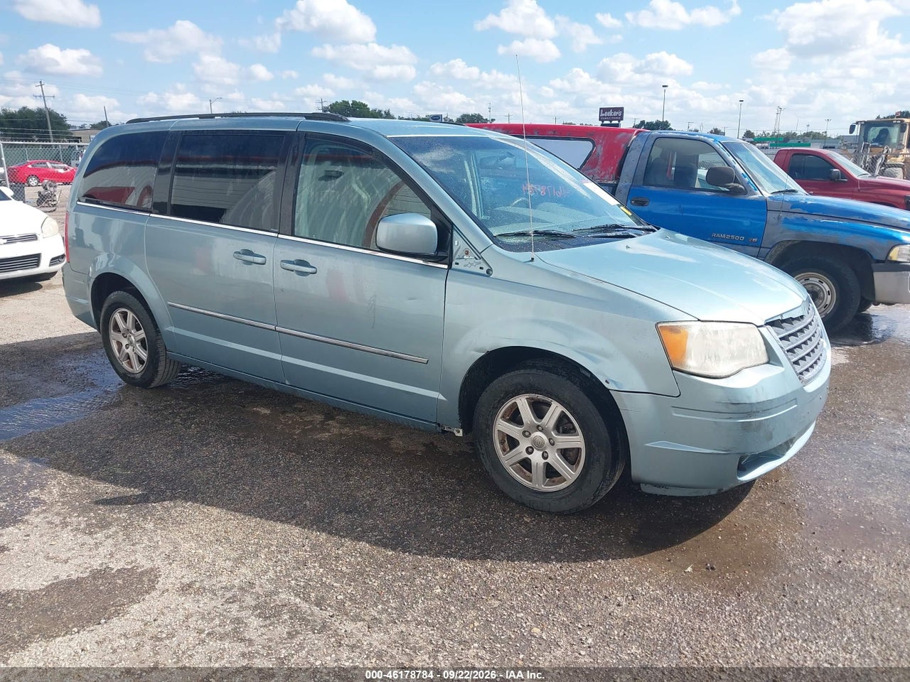 2010 Chrysler Town & Country